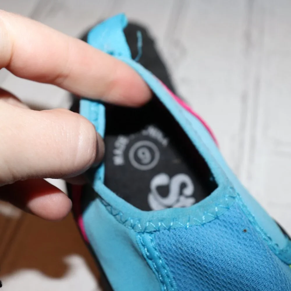 🖤 STRAND TODDLER WATER SHOES · SIZE 9 🌊